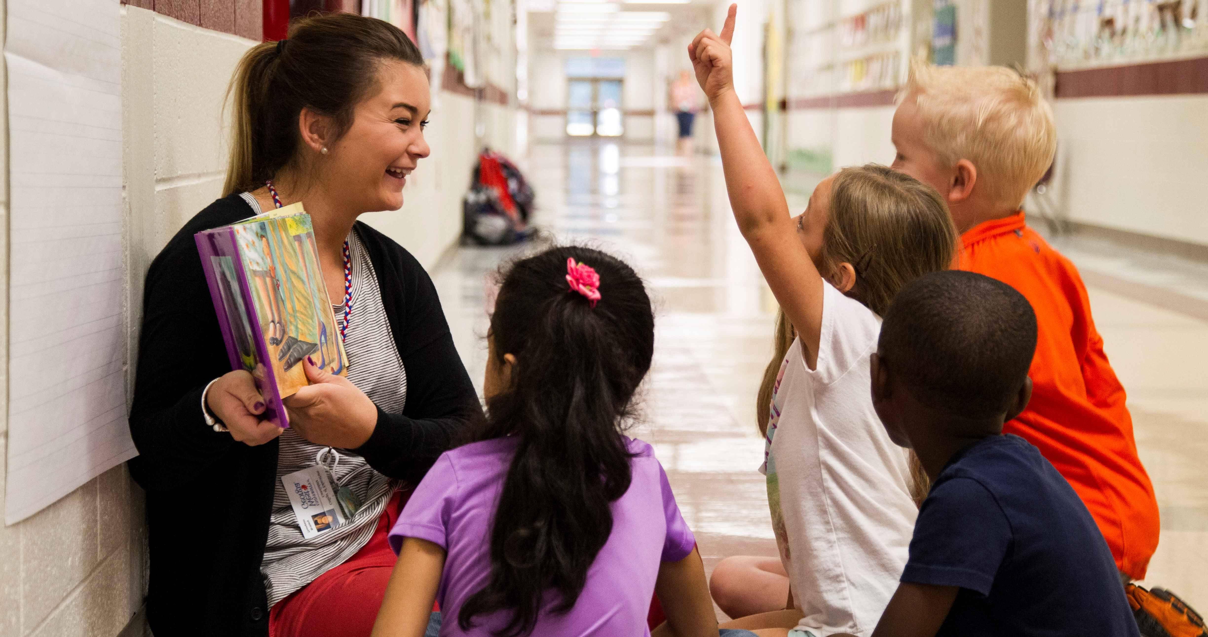 teacher teaching students